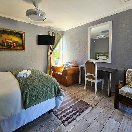 Northern Vine Guesthouse B&B Self-Catering Brackenfell Εξωτερικό φωτογραφία
