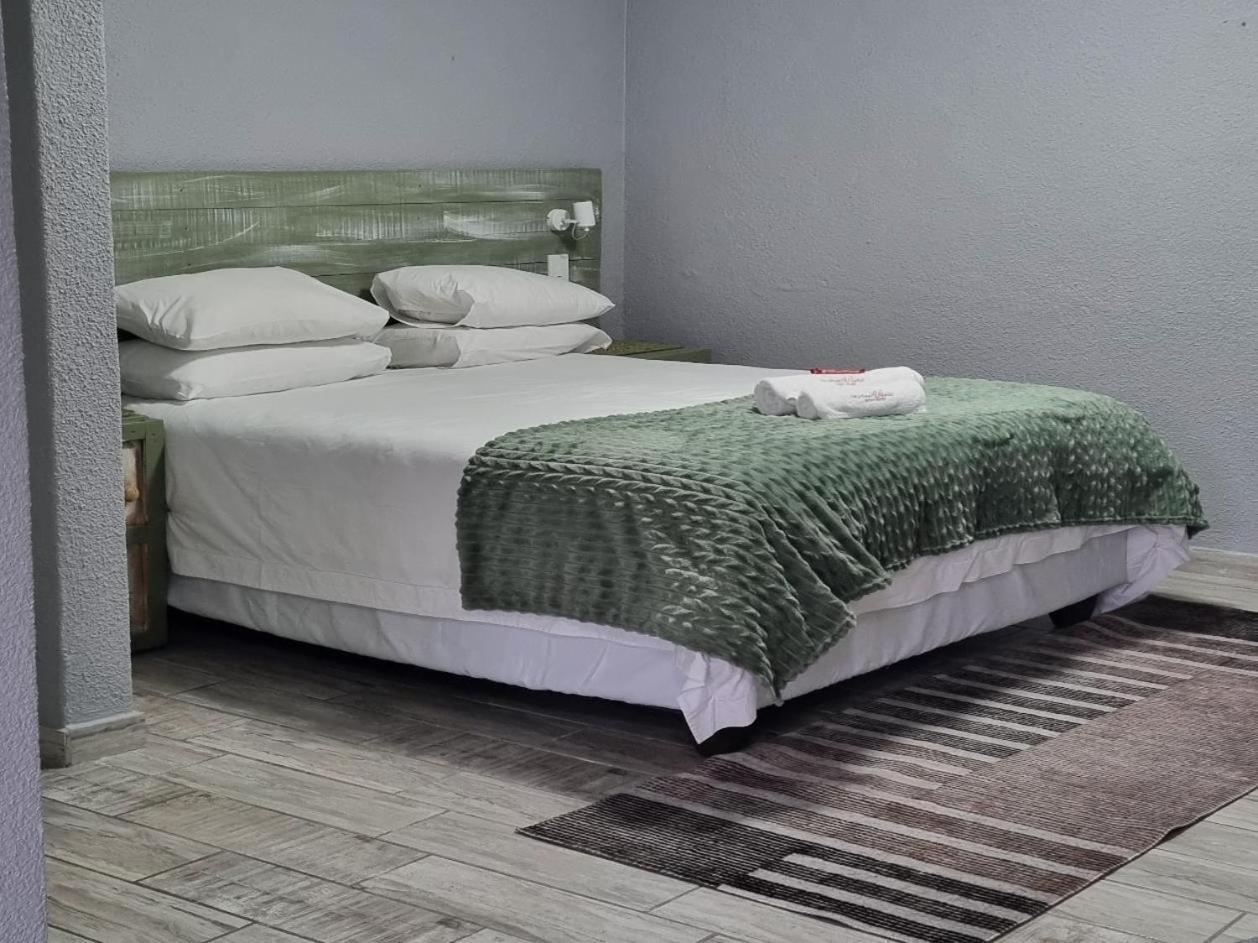 Northern Vine Guesthouse B&B Self-Catering Brackenfell Δωμάτιο φωτογραφία